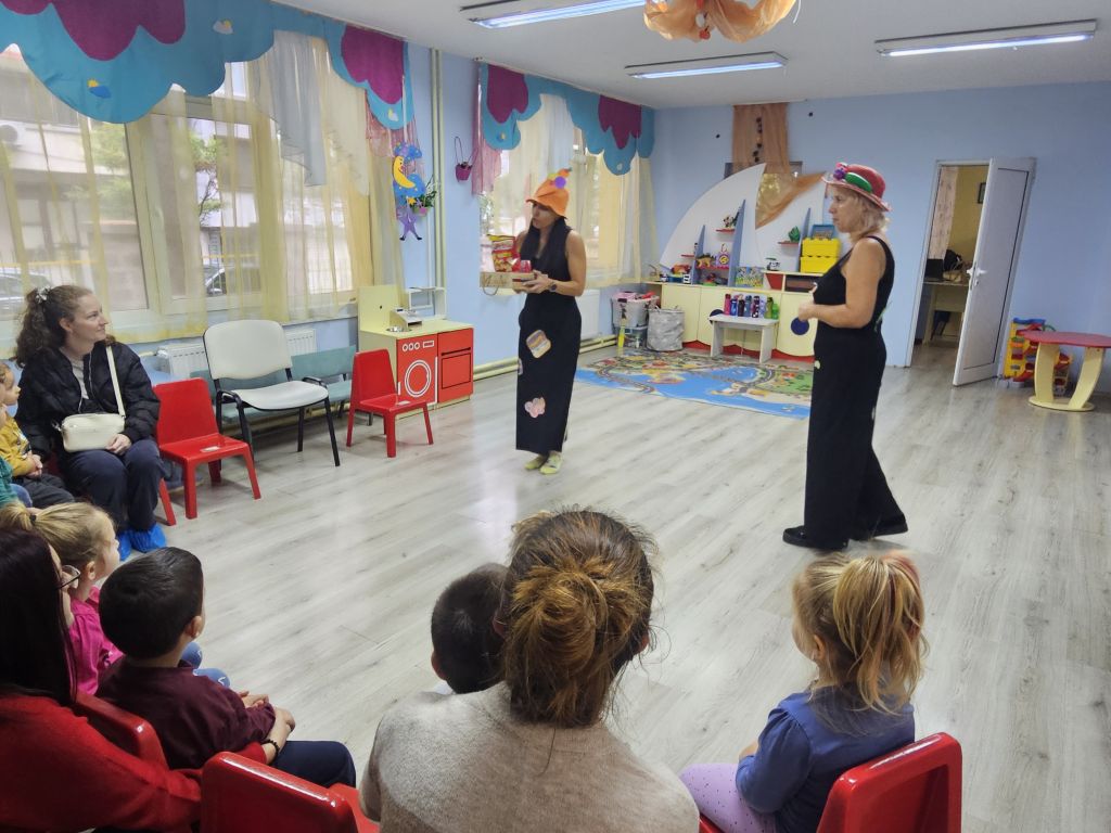 Седмица на здравословното хранене под надслов: "Есенна енергия - вкусни дарове от природата" Пиеса   " Вълшебната кошница" - ДГ Радост - Бургас